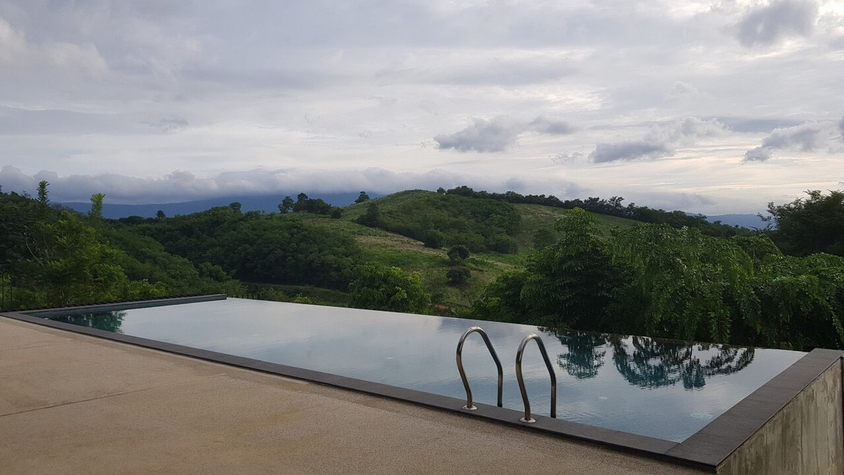 ขายที่ดินปากช่อง เขาใหญ่ : 🌿 Rare Item ขายที่ดินเขาใหญ่ ในโครงการ Khao Yai Hideaway วิวเขาซ้อนเขา เหมาะสร้าง Pool Villa เนื้อที่ 1 ไร่ 76 ตร.วา