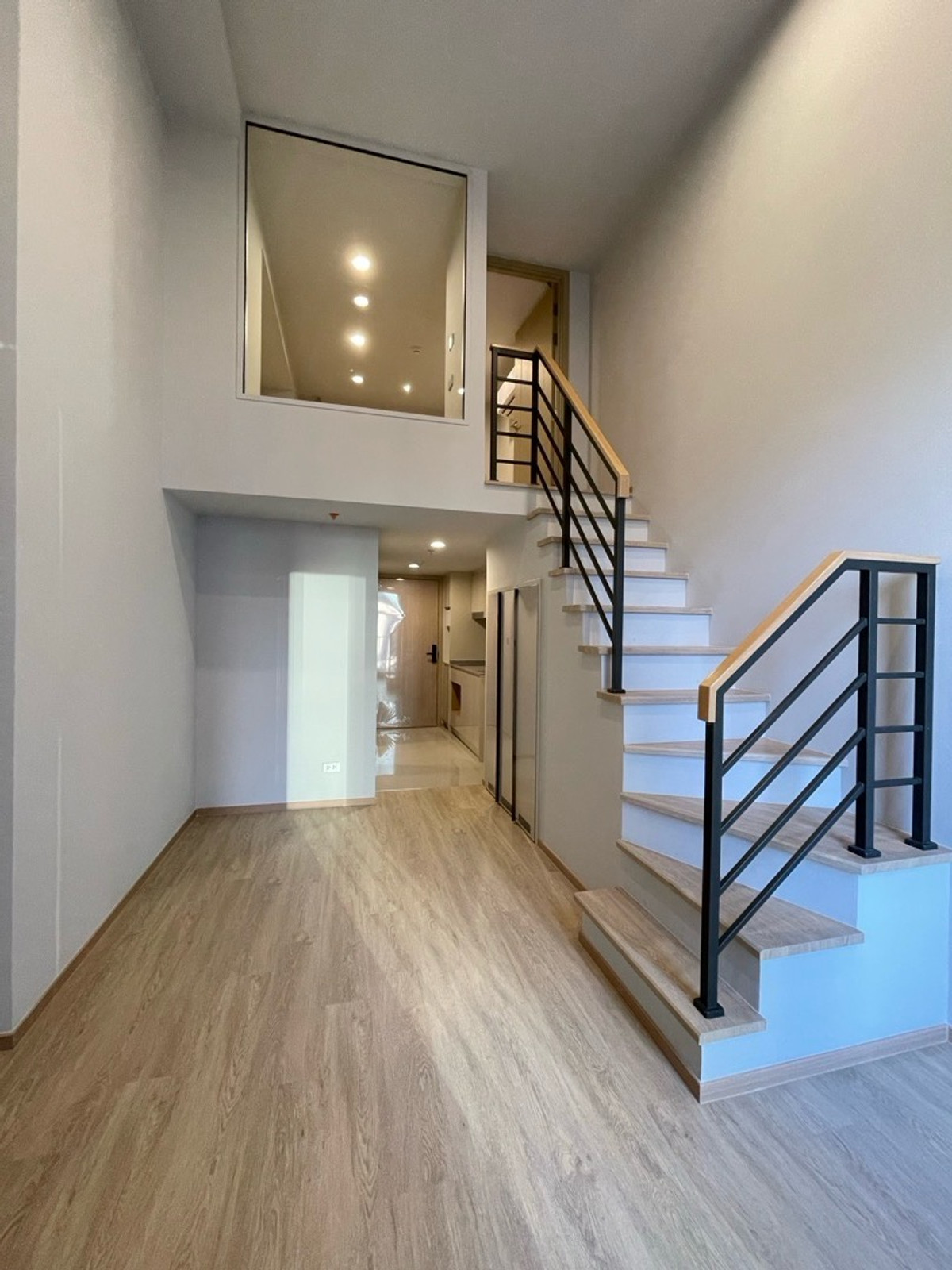 Sale DownCondoSiam Paragon ,Chulalongkorn,Samyan : Urgent down payment sale | Culture Chula 1 Bedroom Hybrid | Heart of Chula Tel. 0636569606