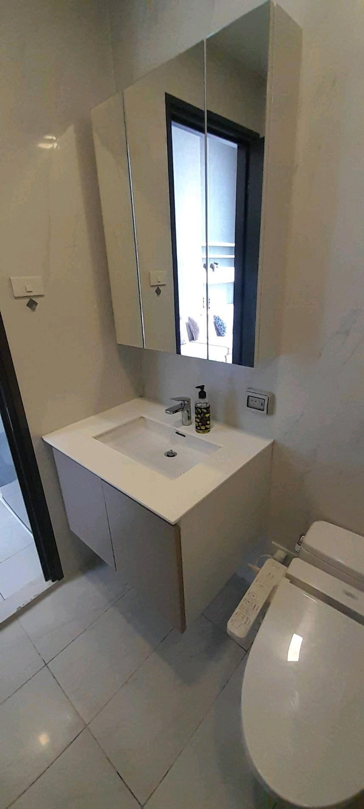 ขายคอนโดพระราม 9 เพชรบุรีตัดใหม่ RCA : ชีวาทัย อโศก ให้เช่า และ ขาย