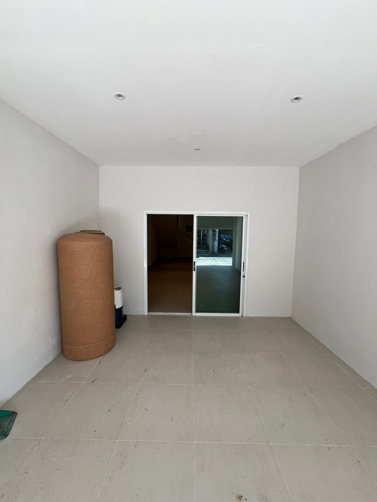 ขายทาวน์โฮมรัชดา ห้วยขวาง : 🔥 ทาวน์เฮาส์รีโนเวทใหม่ ลาดพร้าว 48 ซอยอำนวยวัฒน์ | ถูกสุดในย่าน 3.5 ล้าน 🔥  ใกล้ MRT สุทธิสาร | อยู่เองก็ดี ปล่อยเช่าคุ้ม Yield 6%+ 087-808-3690 ฟีฟ่า