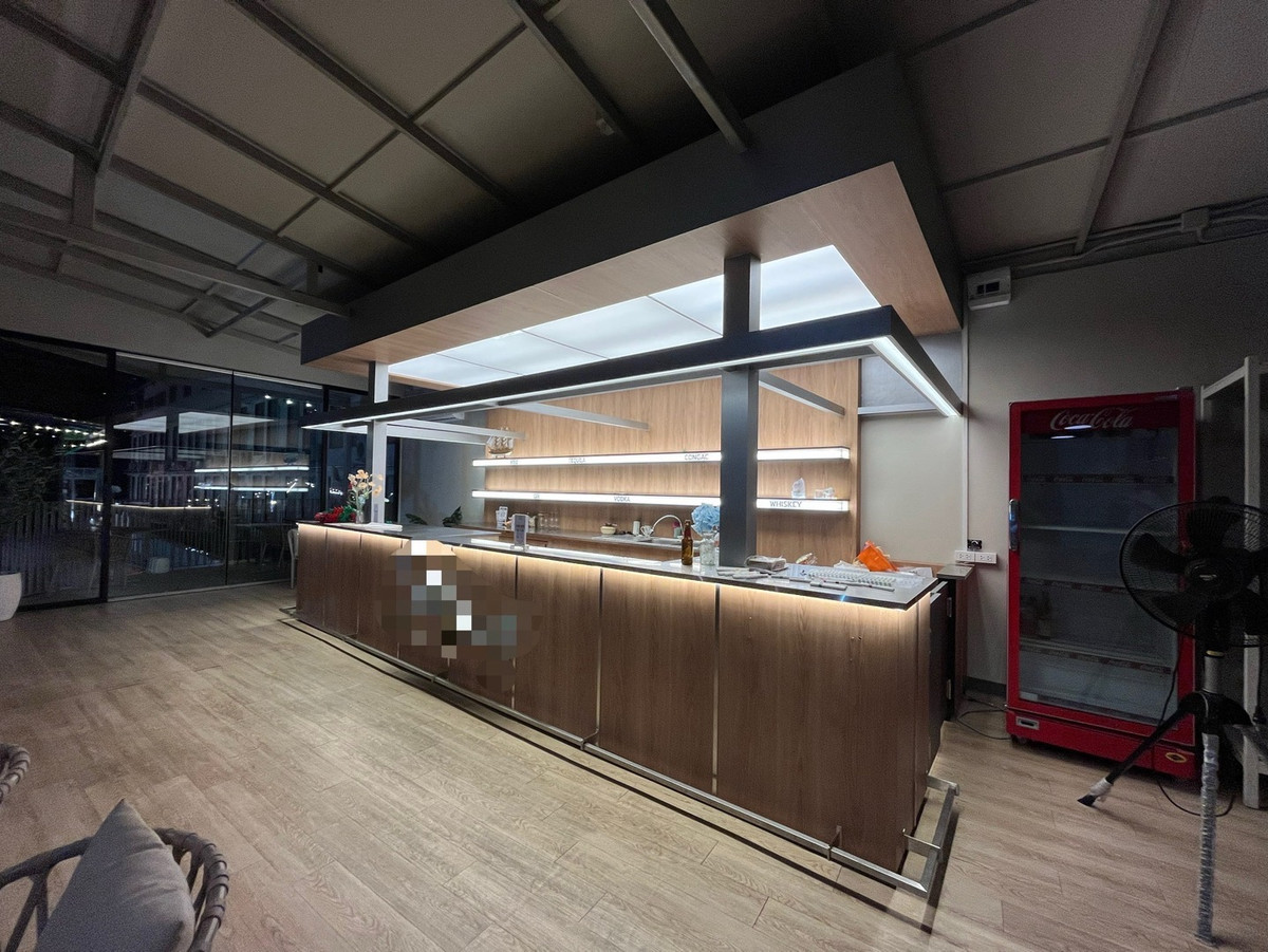 For RentRetail SpaceSukhumvit, Asoke, Thonglor : Phrom Phong Phrom Phong rental space for doing business 16 square meters, counter bar, shared common area 100 square meters, Open Space