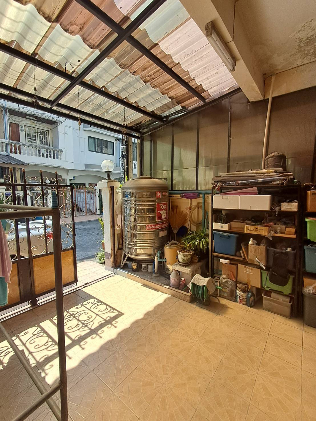 ขายทาวน์โฮมบางนา แบริ่ง ลาซาล : ทาวน์โฮม 3 ชั้น​ใกล้​#BTS​ เพียง500ม.ซ.ลาซาล1 พื้นที่ 17 ตร.ว 108 ตร.ม