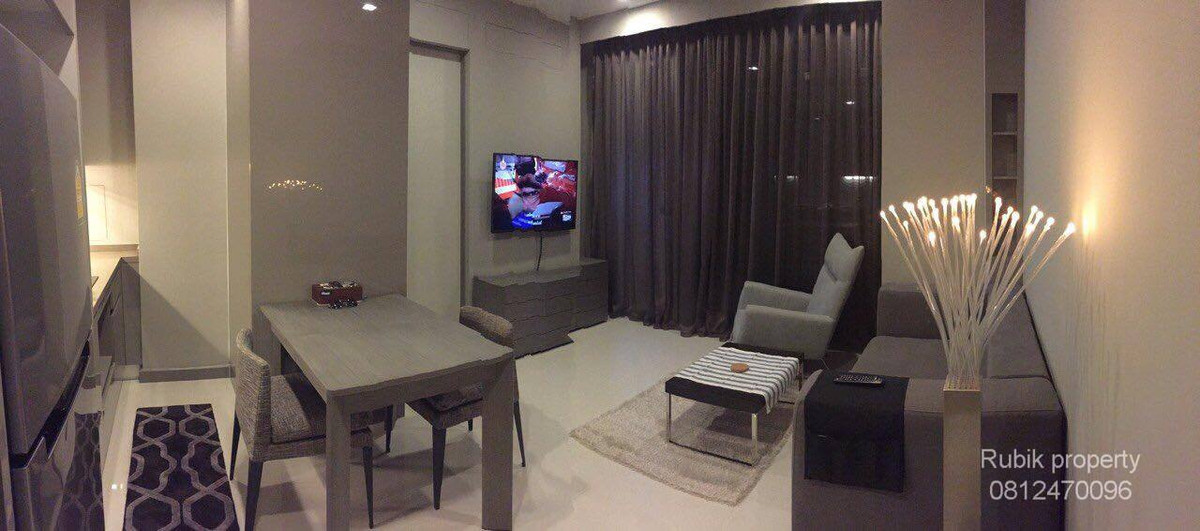 For RentCondoSilom, Saladaeng, Bangrak : 🐶🐱 Pet Friendly Condo for rent - M Silom in the heart of Silom, near BTS / MRT, very convenient to travel RB1615