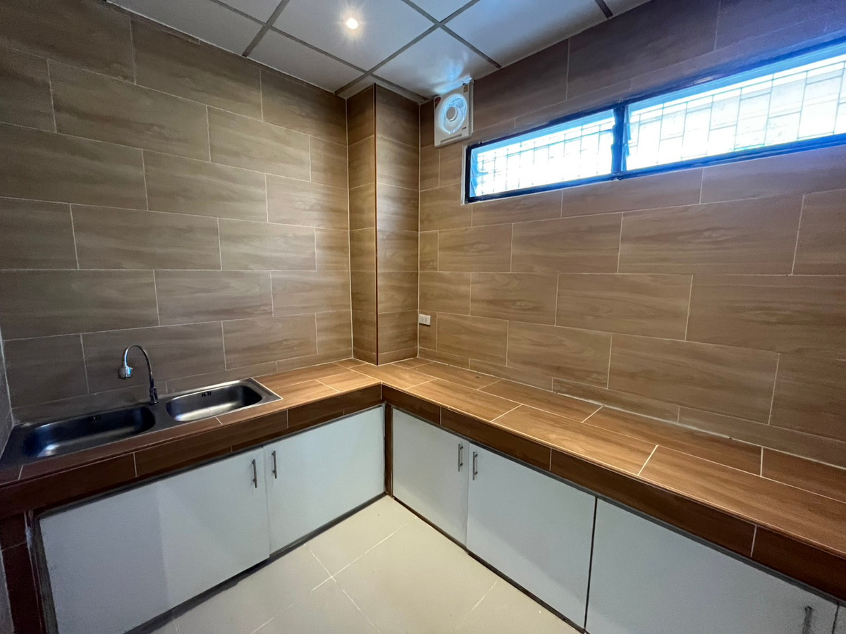 ขายทาวน์โฮมรัชดา ห้วยขวาง : 🔥 ทาวน์เฮาส์รีโนเวทใหม่ ลาดพร้าว 48 ซอยอำนวยวัฒน์ | ถูกสุดในย่าน 3.5 ล้าน 🔥  ใกล้ MRT สุทธิสาร | อยู่เองก็ดี ปล่อยเช่าคุ้ม Yield 6%+ 087-808-3690 ฟีฟ่า