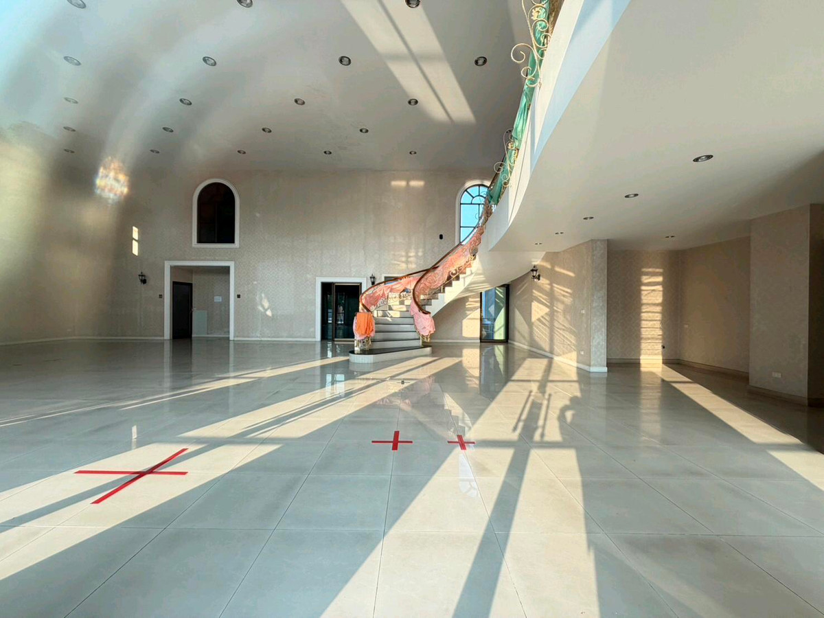 ขายบ้านเอกชัย บางบอน : บ้านเดี่ยวในโครงการ แกรนด์รอยัลนิศาชล สาทร