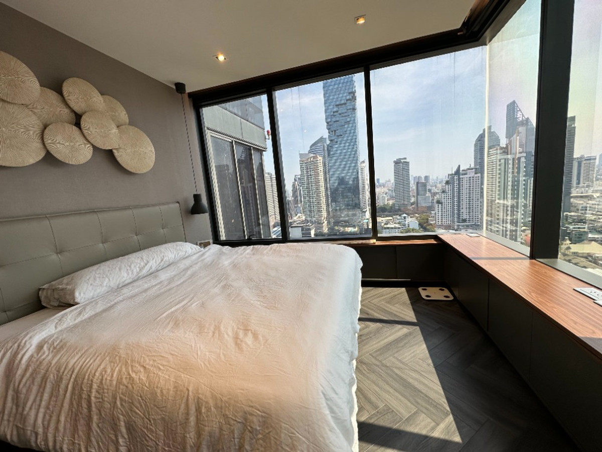 For SaleCondoSilom, Saladaeng, Bangrak : Ashton Silom【𝐒𝐄𝐋𝐋 & 𝐑𝐄𝐍𝐓】🔥 2-Bedroom with panoramic city views. Modern style room to suit every lifestyle. 🔥 Contact Line ID: @hacondo