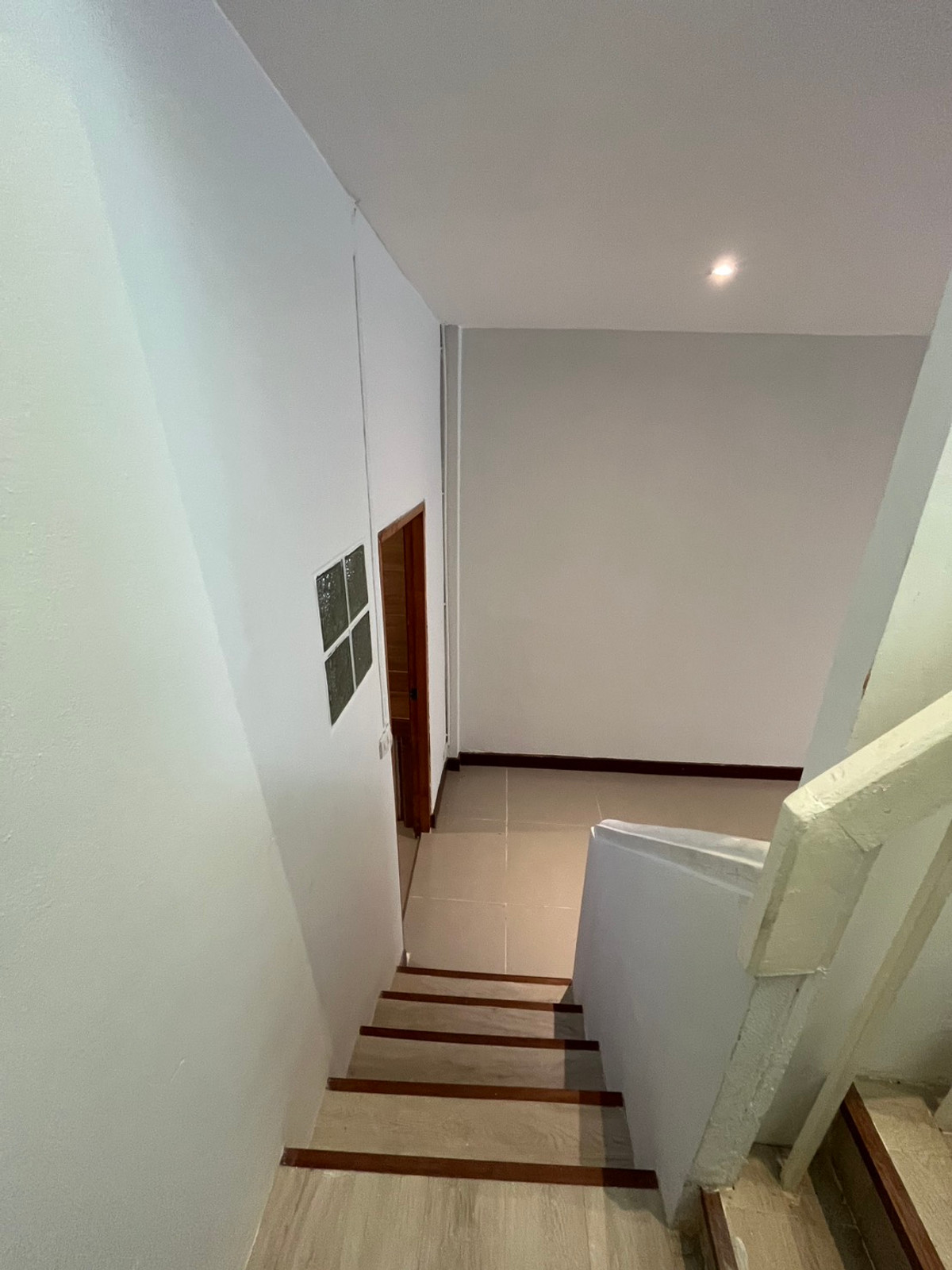 ขายทาวน์โฮมรัชดา ห้วยขวาง : 🔥 ทาวน์เฮาส์รีโนเวทใหม่ ลาดพร้าว 48 ซอยอำนวยวัฒน์ | ถูกสุดในย่าน 3.5 ล้าน 🔥  ใกล้ MRT สุทธิสาร | อยู่เองก็ดี ปล่อยเช่าคุ้ม Yield 6%+ 087-808-3690 ฟีฟ่า