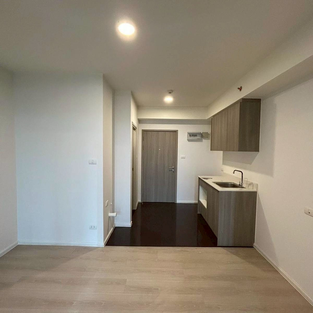 ขายคอนโดบางนา แบริ่ง ลาซาล : คอนโด A Space MEGA Bangna ติดกับห้าง Mega บางนา (ห้อง 98/143_ชั้น 8)