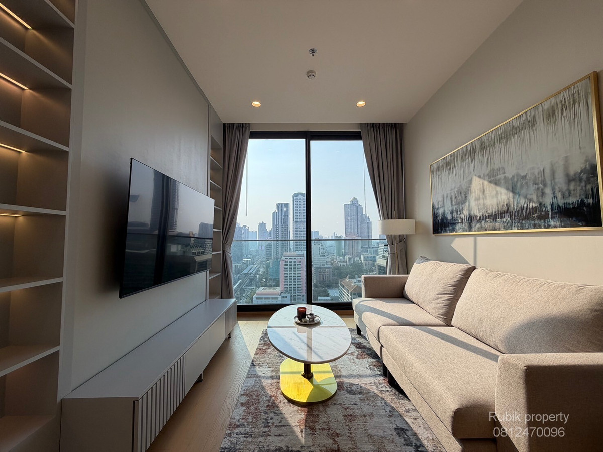 For RentCondoSathorn, Narathiwat : 🏙 ANIL Sathorn 12 | Luxury condo in the heart of Sathorn, corner room, high floor RB1620