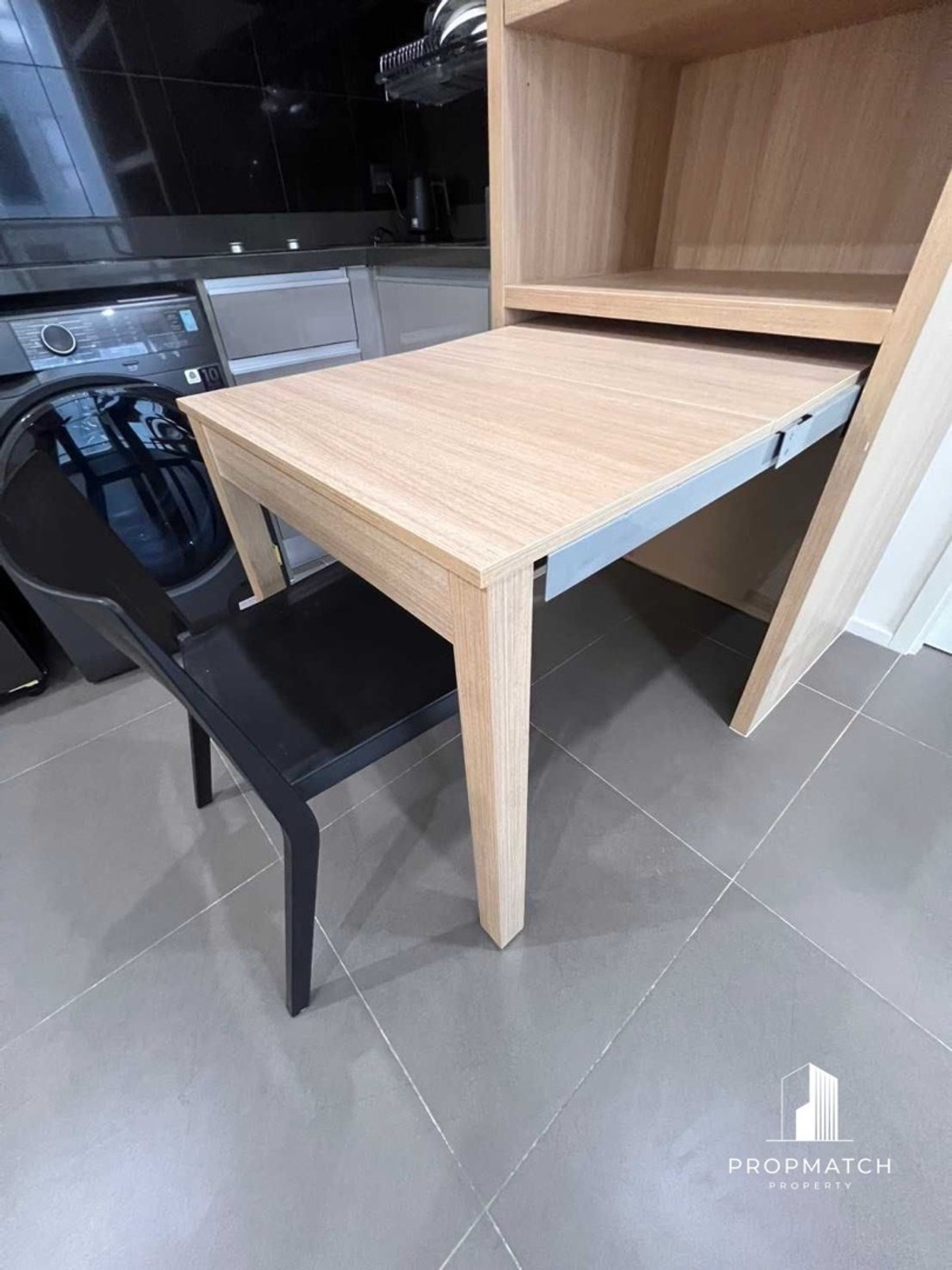 For SaleCondoLadprao, Central Ladprao : ⚡️Hot Deal⚡️M Ladprao Condo opposite Central. Next to BTS Lat Phrao Intersection, near MRT, area 30 sq m., only 4,100,000.- 📲092-6289149