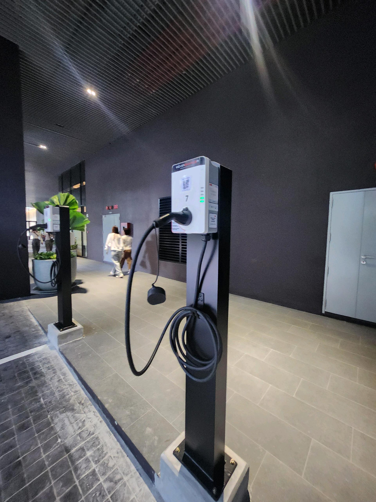 ให้เช่าคอนโดพระราม 9 เพชรบุรีตัดใหม่ RCA : 🔥ให้เช่าด่วน🔥โนเบิล นิว ดิสทริค อาร์ไนน์  เฟอร์นิเจอร์ครบพร้อมเข้าอยู่ MRT พระราม 9 และ Central พระราม 9