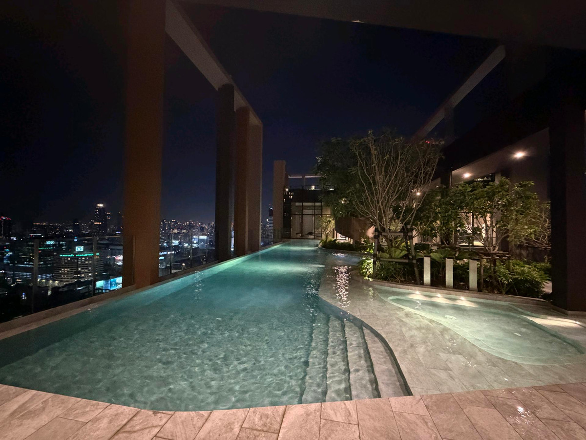 ให้เช่าคอนโดพระราม 9 เพชรบุรีตัดใหม่ RCA : 🔥ให้เช่าด่วน🔥โนเบิล นิว ดิสทริค อาร์ไนน์  เฟอร์นิเจอร์ครบพร้อมเข้าอยู่ MRT พระราม 9 และ Central พระราม 9