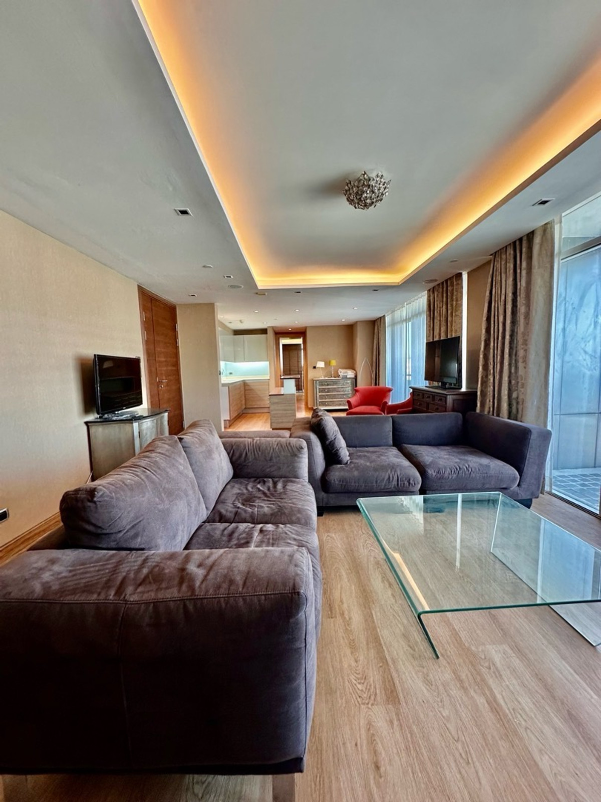 ขายคอนโดอารีย์ อนุสาวรีย์ : Penthouse 2 ยูนิต Combine เข้าด้วยกัน วิวทิศเหนือ + ตะวันออก วิวสวย  4 ห้องนอน ขนาด 294 ตรม.