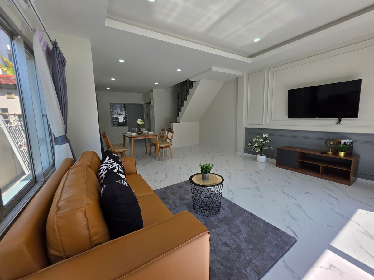 ขายทาวน์โฮมมีนบุรี-ร่มเกล้า : SF139 ขาย มบ.พูนสินธานี 3 ร่มเกล้า บ้านหลังมุม🥇 โล่งโปร่ง🥇 พร้อมอยู่