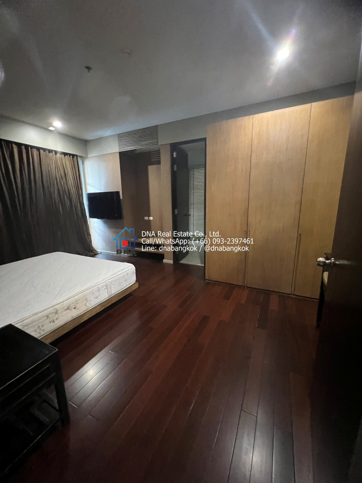 For RentCondoSukhumvit, Asoke, Thonglor : City Smart Sukhumvit 18 Condominium Luxury 3 Bedrooms for Rent