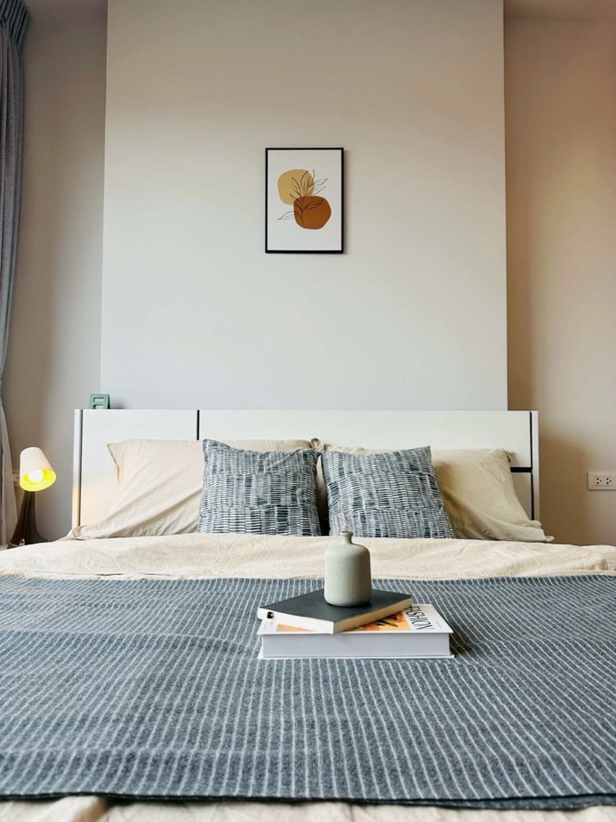 ให้เช่าคอนโดปิ่นเกล้า จรัญสนิทวงศ์ : เฟอร์ครบ  เครื่องใช้ไฟฟ้าครบ ครบแบบลากกระเป๋าเข้าอยู่ได้เลย