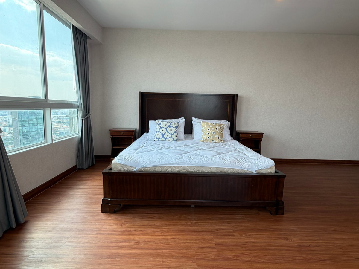 For SaleCondoRama3 (Riverside),Satupadit : For sale/rent Supalai Prima Riva Rama 3 | 3 bedrooms, high floor, river view ________________________________________ Luxury riverfront condo Supalai Prima Riva Rama 3, 42nd floor, area 256 sq m., 3 bedrooms, 5 bathrooms, maids room, panoramic Chao Phraya