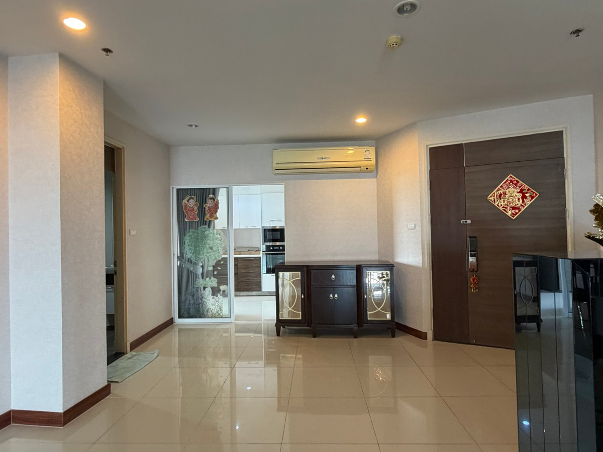 For SaleCondoRama3 (Riverside),Satupadit : For sale/rent Supalai Prima Riva Rama 3 | 3 bedrooms, high floor, river view ________________________________________ Luxury riverfront condo Supalai Prima Riva Rama 3, 42nd floor, area 256 sq m., 3 bedrooms, 5 bathrooms, maids room, panoramic Chao Phraya