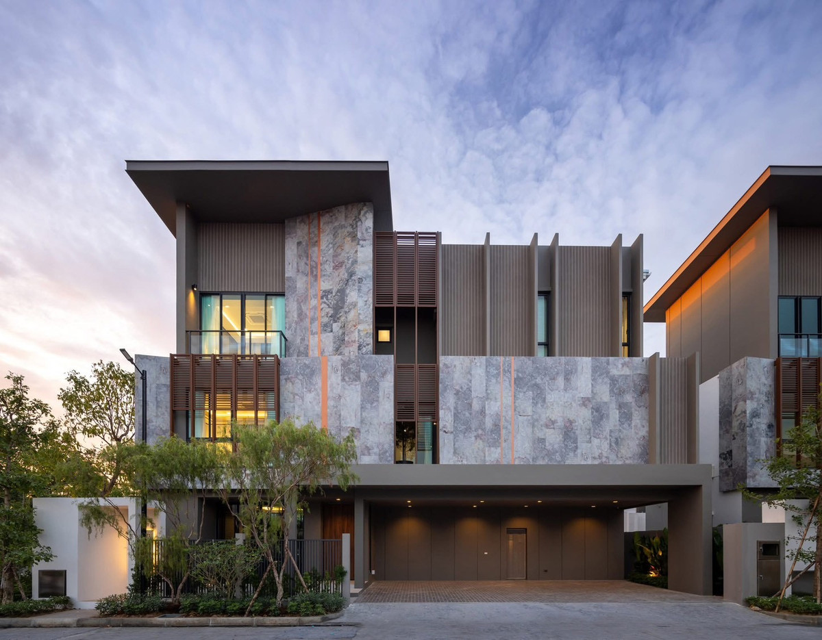 For SaleHouseBangna, Bearing, Lasalle : The One Signature Bangna-Rama9 The One Signature Bangna-Rama9 Code: H8170