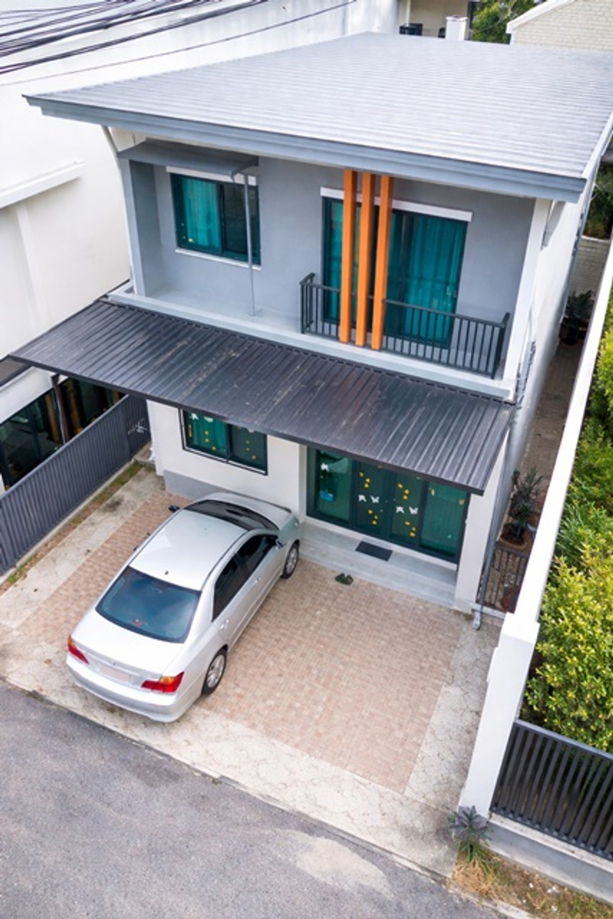 For RentTownhomeChiang Mai : Star Avenue5 HangDong 1.8km. Townhome for rent 2bedrooms 2 bathrooms. rental price 13,999 B-M.Hang D