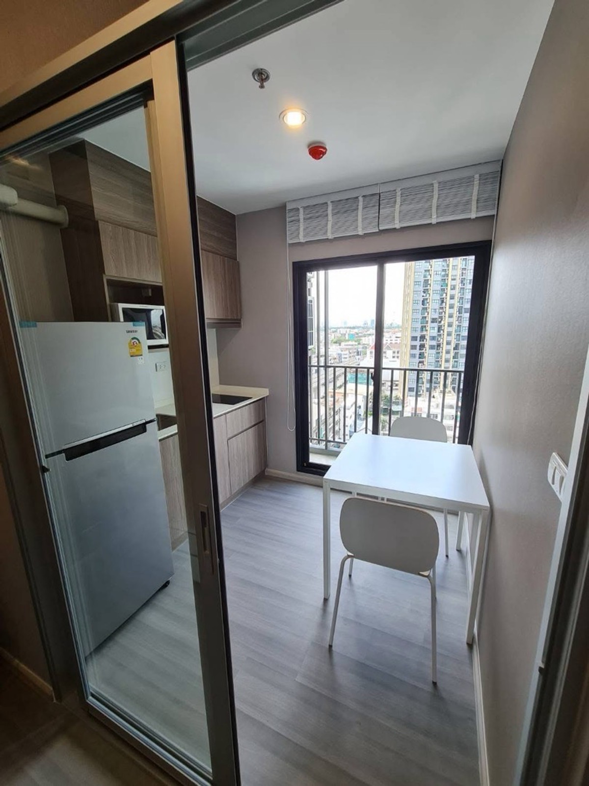 ให้เช่าคอนโดปิ่นเกล้า จรัญสนิทวงศ์ : ให้เช่า The Parkland จรัญ-ปิ่นเกล้า ตึก A ชั้น 12A ขนาด 35 ตร.ม. ราคา 15,000 บาท