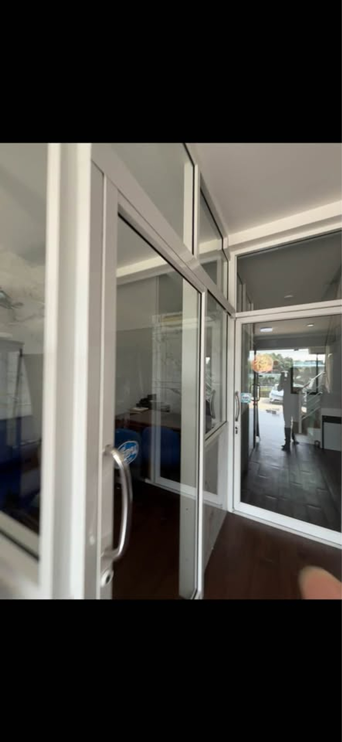 ให้เช่าอาคารพาณิชย์ปทุมธานี รังสิต ธรรมศาสตร์ : HR3209Commercial Space for Rent | Prime Location ลำลูกกา คลอง 3อาคารพาณิชย์ 3 ชั้น ดีไซน์ทันสมัย | หน้ากว้าง 5 เมตร | ติดถนนหลักทางเข้าชุมชนใหญ่