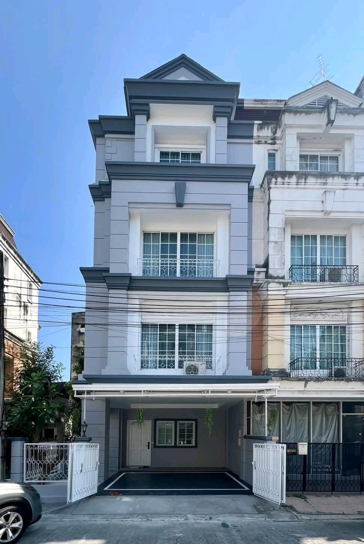 ให้เช่าโฮมออฟฟิศบางนา แบริ่ง ลาซาล : 🏡ให้เช่าบ้าน/โฮมออฟฟิศ พลัส พาร์ค อเวนิว ลาซาล-ศรีนครินทร์ ใกล้สถานี BTS แบริ่ง และ MRT ศรีลาซาล

🎀โฮมออฟฟิศ 4 ชั้น ตกแต่งสวยงาม พร้อมเฟอร์นิเจอร์ครบครัน

🎀พื้นที่ใช้สอย 29.5 ตารางวา พื้นที่ใช้สอยจริง 300 ตารางเมตร

🎀ห้องมุม ห่างจากถนนลาซาลเพียง 100 เ