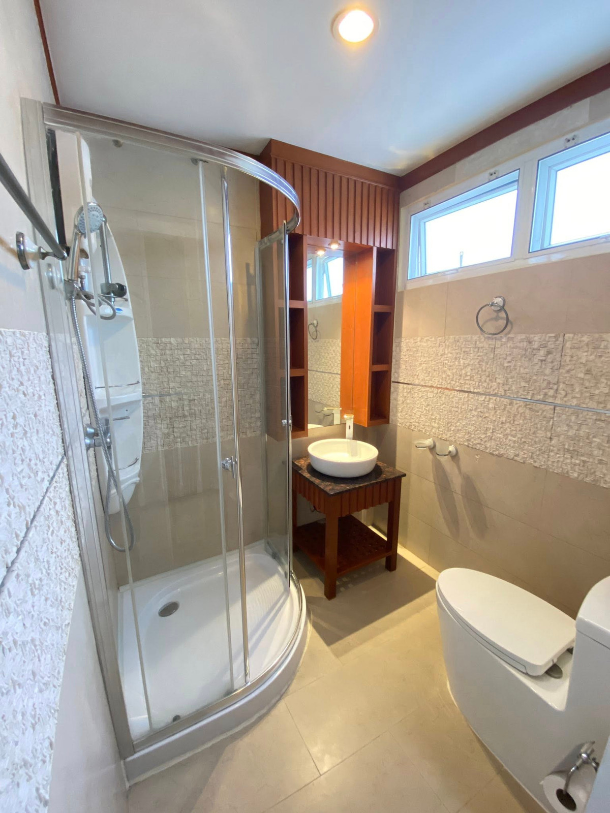 ให้เช่าทาวน์โฮมสยาม จุฬา สามย่าน : HR3205 ULTRA-PRIME LOCATION] Newly Renovated 5-Storey Building เพียง 300 เมตร จาก BTS สนามกีฬาฯ | หัวใจแห่งสยาม-ปทุมวัน