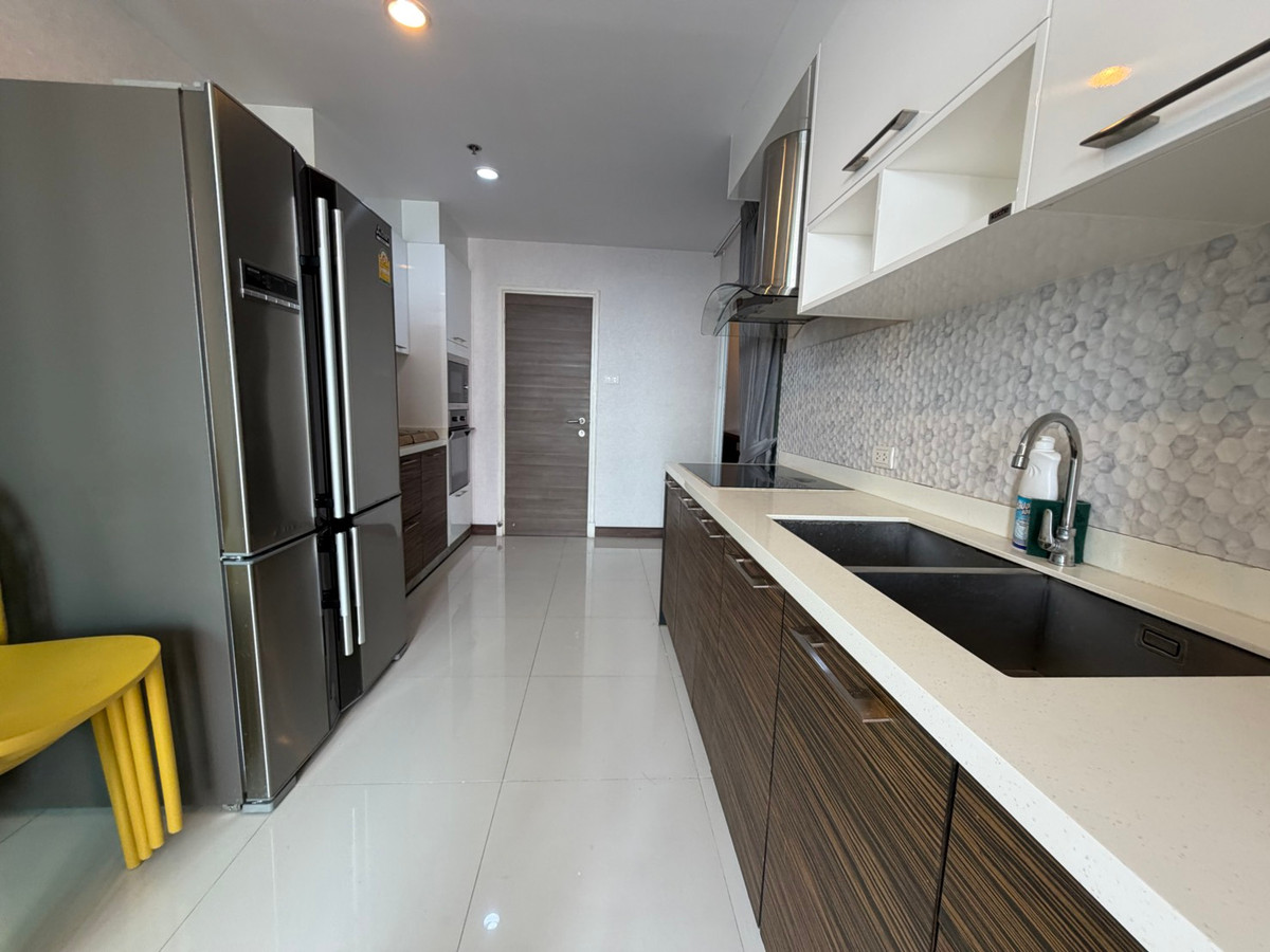 For SaleCondoRama3 (Riverside),Satupadit : For sale/rent Supalai Prima Riva Rama 3 | 3 bedrooms, high floor, river view ________________________________________ Luxury riverfront condo Supalai Prima Riva Rama 3, 42nd floor, area 256 sq m., 3 bedrooms, 5 bathrooms, maids room, panoramic Chao Phraya