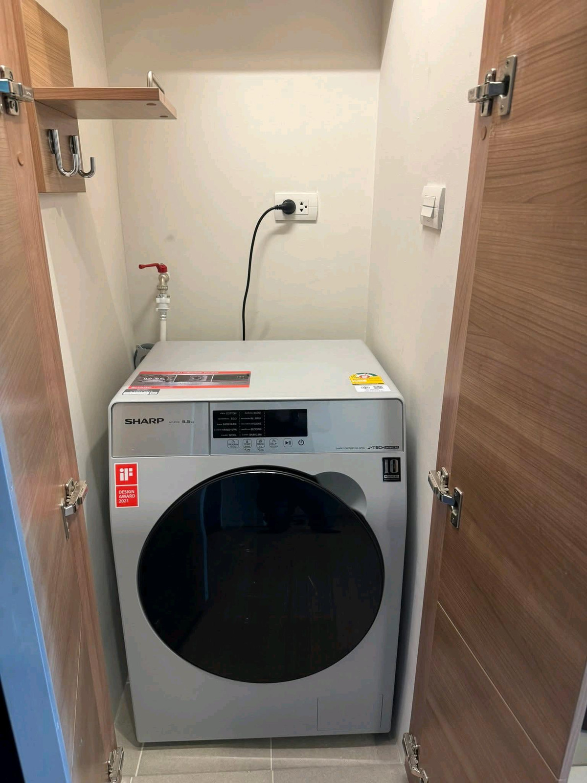 ให้เช่าคอนโดสาทร นราธิวาส : 📍 ทำเลใจกลางสาทร ใกล้ BTS เดินทางง่าย อยู่เองก็ดี ลงทุนก็สวย