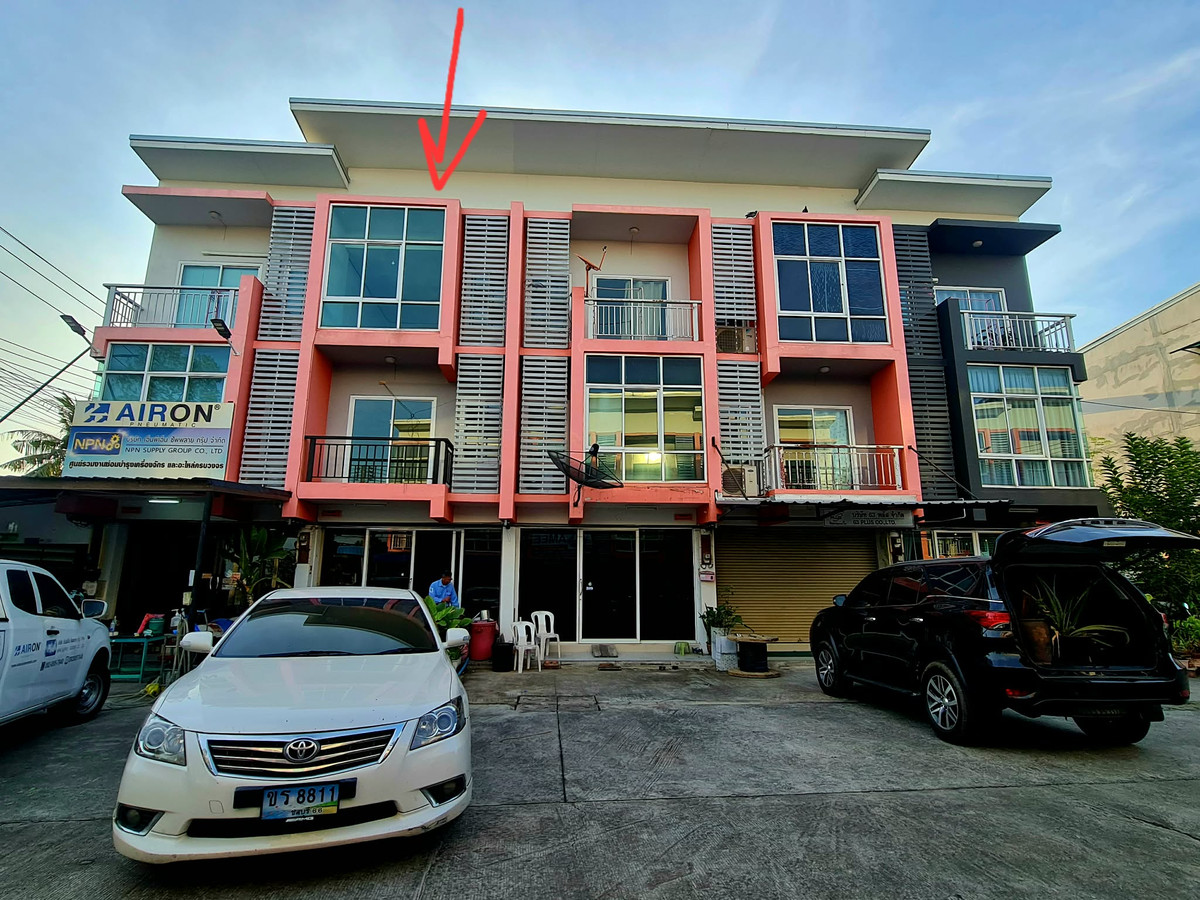 For SaleShop HouseSriracha Laem Chabang Ban Bueng : 3-story commercial building near Motorway 7
