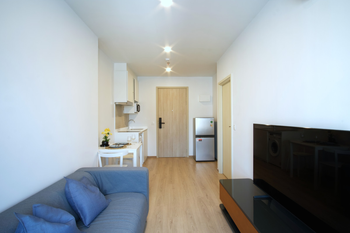 For RentCondoKhlongtoei, Kluaynamthai : For rent Life Rama 4 – Asoke | North facing room, high floor, near MRT Queen Sirikit Benjasiri Park.