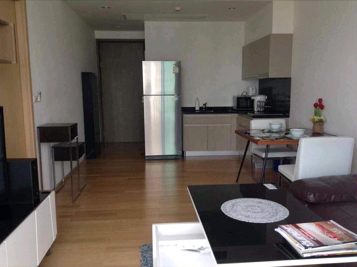 For RentCondoSukhumvit, Asoke, Thonglor : ✨ Premium location in the heart of the city, convenient travel, near BTS Phrom Phong, available and ready to move in on 02/05/2026.