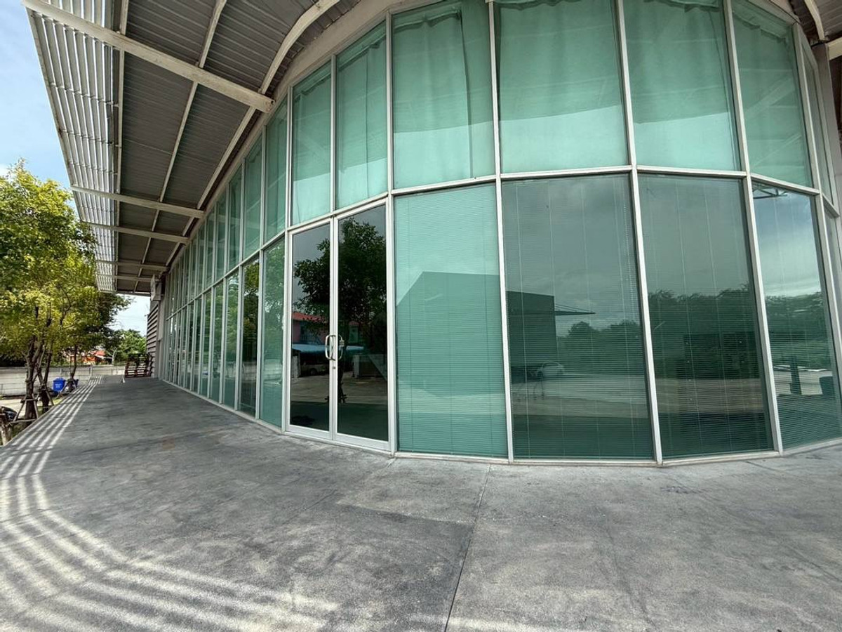 For RentOfficeSamut Prakan,Samrong : Office for rent, showroom, Soi Phraeksa 17, No. 8/88