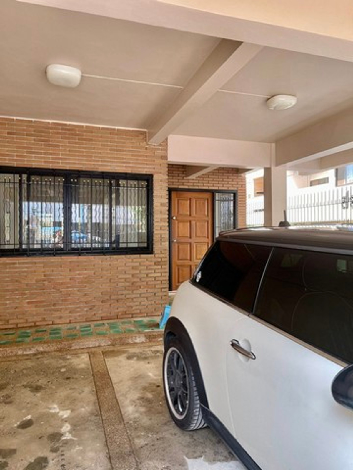 ให้เช่าโฮมออฟฟิศนานา : HR3198PREMIUM RENTAL] Modern Home Office Sukhumvit 4 – Nana Prime Location  Newly Renovated  Steps from BTS and Benjakitti Park