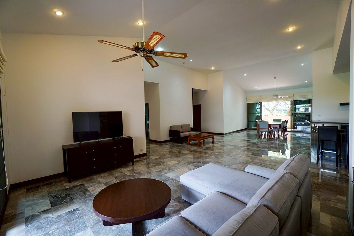 ให้เช่าคอนโดสุขุมวิท อโศก ทองหล่อ : LTH14214 – Apartment for Rent | Raintree Village | 320 sqm | 3 Beds 3 Baths | Near BTS Phrom Phong | 120K/Month | อพาร์ตเมนต์ให้เช่า เรนทรี วิลเลจ