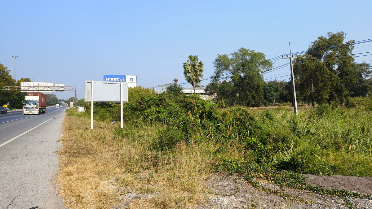 ขายที่ดินอ่างทอง : ขายด่วน ที่ดินทำเลทอง 3 ไร่เศษ ติดถนนสายเอเชีย ใกล้เมืองอ่างทอง