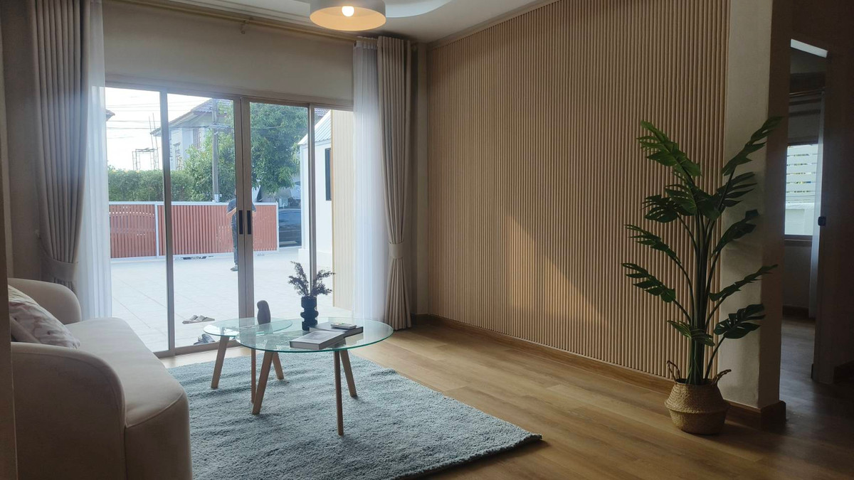 For SaleHouseMin Buri, Romklao : Beautifully renovated 2-story detached house in K.C. 9 Village