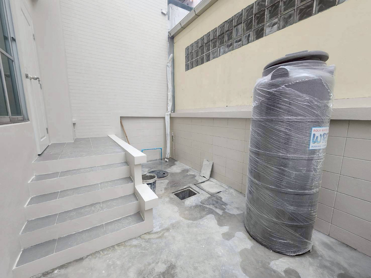 ขายทาวน์โฮมโชคชัย4 ลาดพร้าว71 : ขาย ทาวน์เฮ้าส์ บ้านกลางเมือง ลาดพร้าว-โชคชัย4 พื้นที่ 21.2 ตารางวา สถานีโชคชัย 4 สายสีเหลือง โรงเรียนพิบูลอุปถัมภ์