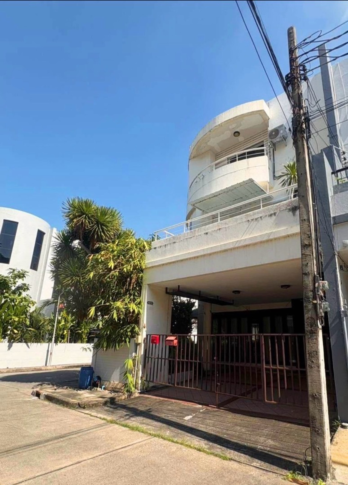 ให้เช่าทาวน์โฮมบางนา แบริ่ง ลาซาล : 💛 Townhouse for Rent Prime Place, Bangkok 