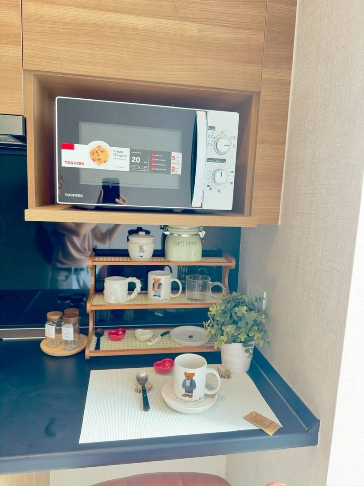 For RentCondoSamut Prakan,Samrong : Condo for rent urgently, The Metropolis Samrong, Building A, 7th floor, city view, pool view, size 35.00 sq m, 1 bedroom, fully furnished, price 13,000 baht.