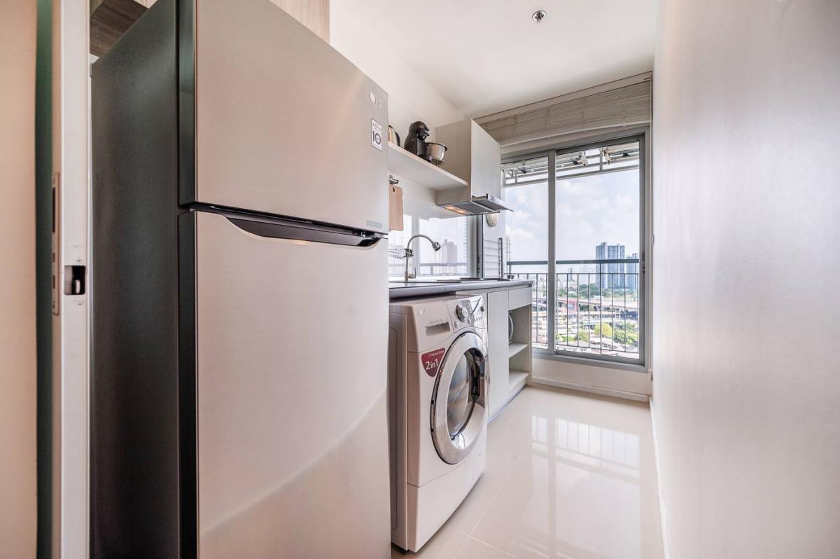 For RentCondoOnnut, Udomsuk : 🔥For Rent Now🔥 Aspire Sukhumvit 48. Beautiful room, fully furnished with furniture and appliances. Convenient location, near BTS Phra Khanong. ❗
