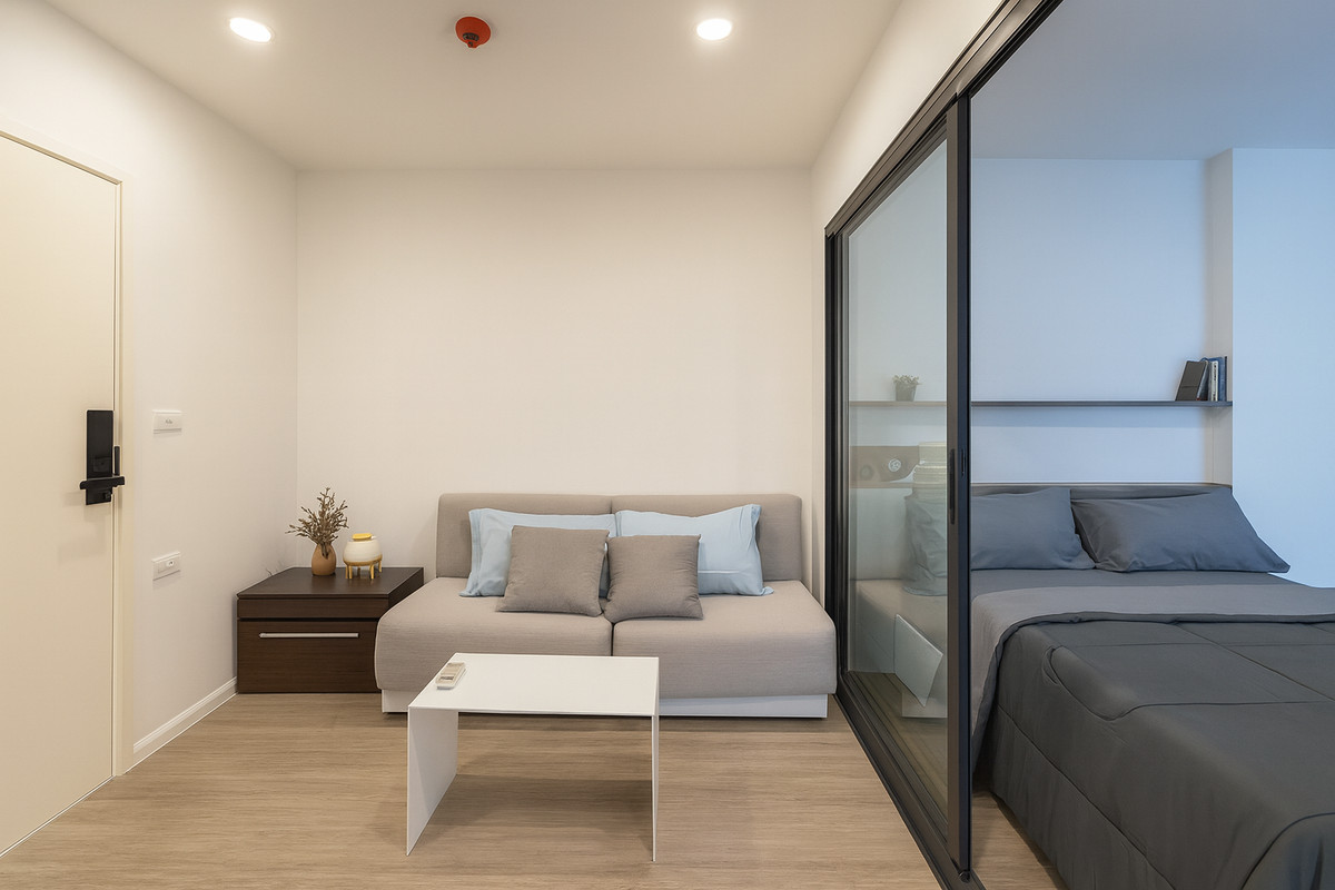 CondoOnnut, Udomsuk : Condo for sale/rent, Blue Sukhumvit 89 (29 sq m.), corner room, fully furnished, ready to move in.