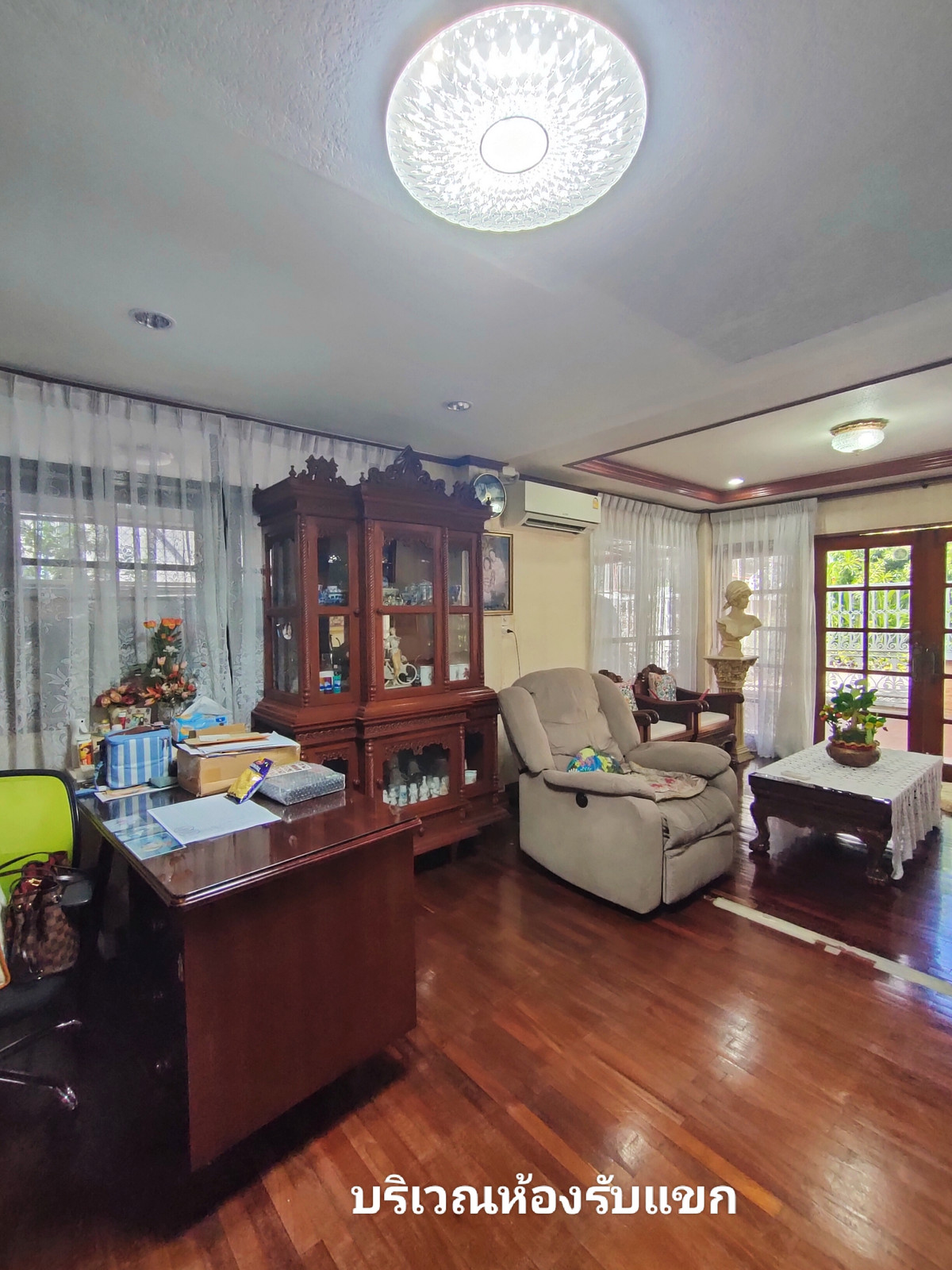 ขายบ้านพระราม 9 เพชรบุรีตัดใหม่ RCA : ขายด่วน!! ราคาดี!! บ้านเดี่ยว 3 ชั้น (รวมดาดฟ้า) หลังมุม เนื้อที่ 57.5 ตรว. หมู่บ้านทวีมิตร ซอย 4 ทำเลทอง ใจกลางเมือง หลังเซ็นทรัลพระราม 9 ใกล้ตึกอสมท. และรถไฟฟ้า MRT พระราม 9