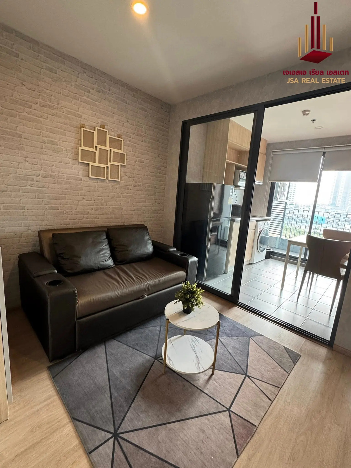 ขายคอนโดบางนา แบริ่ง ลาซาล : Ideo O2 - ใกล้ BTS บางนา เพียง 200-300 เมตร 