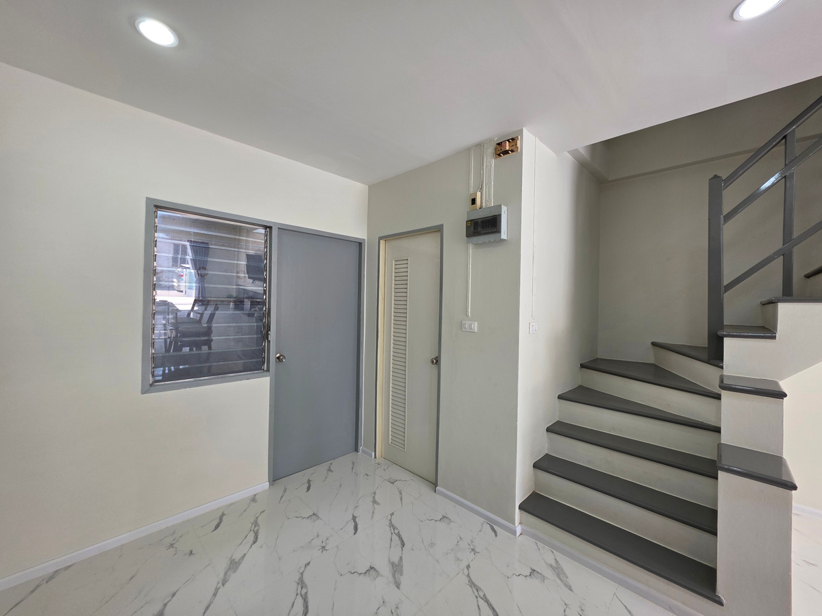 ขายทาวน์โฮมมีนบุรี-ร่มเกล้า : SF139 ขาย มบ.พูนสินธานี 3 ร่มเกล้า บ้านหลังมุม🥇 โล่งโปร่ง🥇 พร้อมอยู่