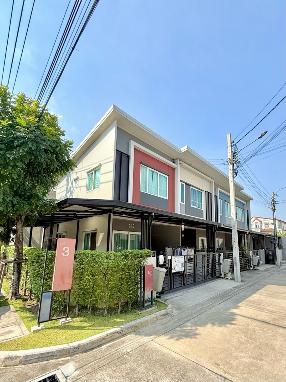 ขายทาวน์โฮม : ขายบ้านตัวอย่างแปลงมุม บิ้วอินเฟอร์แต่งครบ พร้อมเข้าอยู่ ไม่ต้องแต่งเพิ่ม มีประกันโครงสร้าง | สิริ เพลส ราชพฤกษ์-พระราม 5 