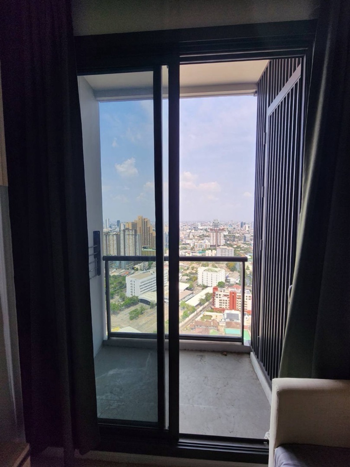 ขายคอนโดสะพานควาย จตุจักร : คอนโดขาย M Jatujak ห้องชั้นสูง ทำเลปล่อยเช่าดี ใกล้จตุจักร