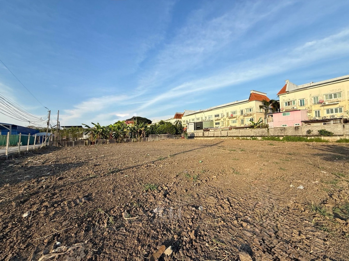 ขายที่ดินเลียบทางด่วนรามอินทรา : ด่วน!! ขายที่ดินโยธินพัฒนา 3 วาละ 100,000 บาท