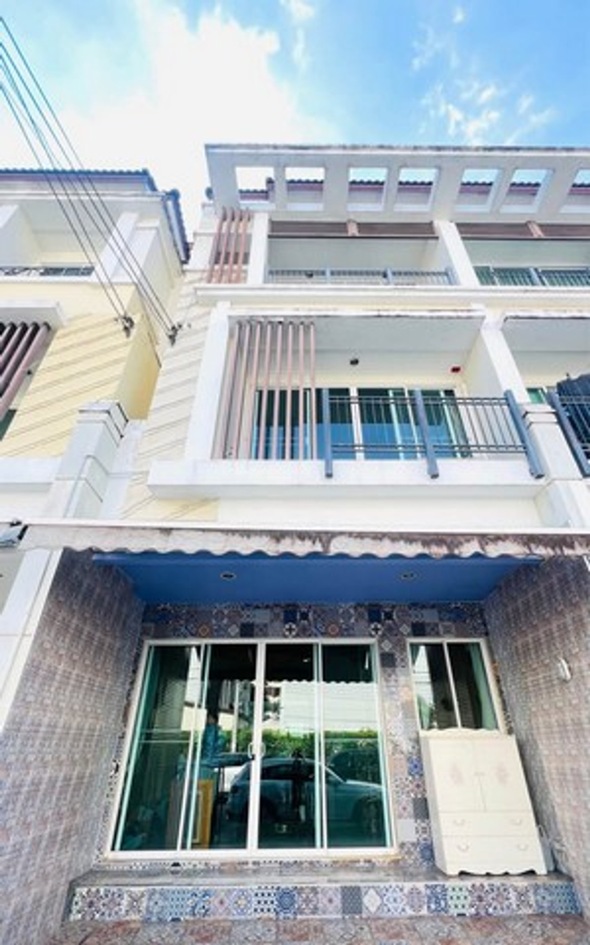 ให้เช่าทาวน์โฮมเกษตร นวมินทร์ ลาดปลาเค้า : HR3206Modern Townhome & Home Office | บ้านกลางเมือง เกษตร-นวมินทร์ 2 [Ready to Move In] | ทำเลดีติดถนนเมน | เข้า-ออกได้ 2 เส้นทางหลัก